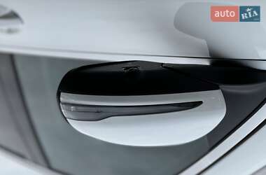 Позашляховик / Кросовер Mercedes-Benz GLC-Class 2017 в 