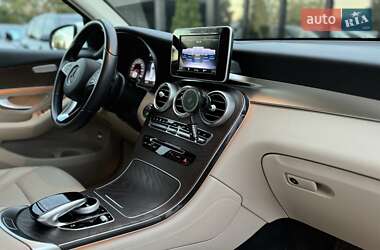 Позашляховик / Кросовер Mercedes-Benz GLC-Class 2017 в 