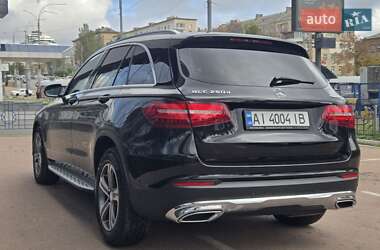 Внедорожник / Кроссовер Mercedes-Benz GLC-Class 2018 в 
