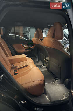 Позашляховик / Кросовер Mercedes-Benz GLC-Class 2023 в  фото 12 Позашляховик / Кросовер Mercedes-Benz GLC-Class 2023 в