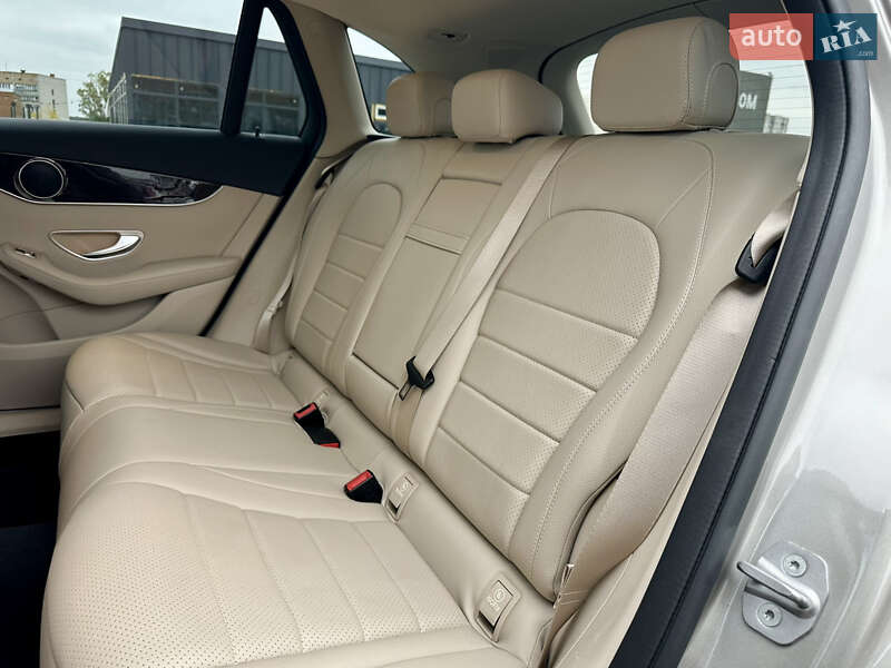Позашляховик / Кросовер Mercedes-Benz GLC-Class 2020 в Києві фото 39 Позашляховик / Кросовер Mercedes-Benz GLC-Class 2020 в Києві