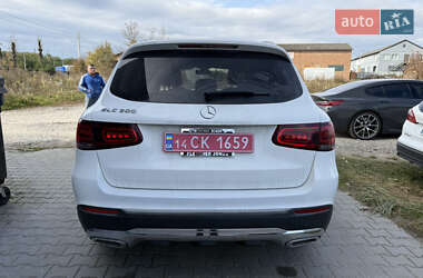 Позашляховик / Кросовер Mercedes-Benz GLC-Class 2021 в 