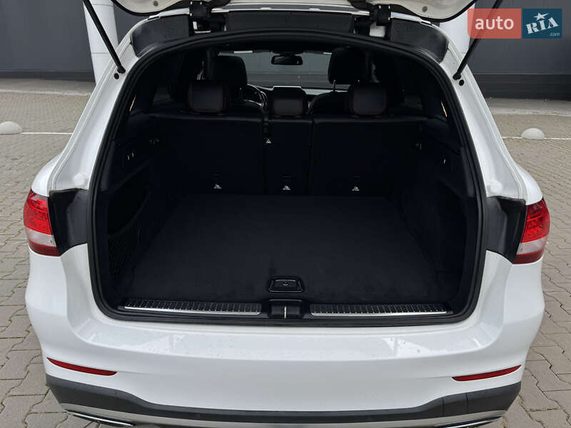 Внедорожник / Кроссовер Mercedes-Benz GLC-Class 2016 в Киеве фото 40 Внедорожник / Кроссовер Mercedes-Benz GLC-Class 2016 в Киеве