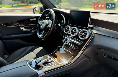 Позашляховик / Кросовер Mercedes-Benz GLC-Class 2017 в  фото 13 Позашляховик / Кросовер Mercedes-Benz GLC-Class 2017 в