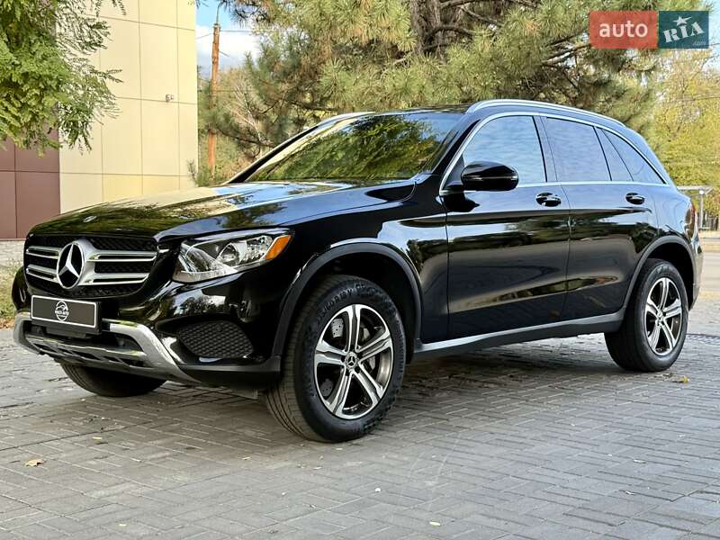 Внедорожник / Кроссовер Mercedes-Benz GLC-Class 2017 в Днепре фото 3 Внедорожник / Кроссовер Mercedes-Benz GLC-Class 2017 в Днепре