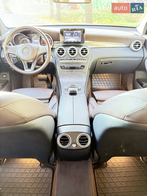 Внедорожник / Кроссовер Mercedes-Benz GLC-Class 2017 в Киеве фото 15 Внедорожник / Кроссовер Mercedes-Benz GLC-Class 2017 в Киеве