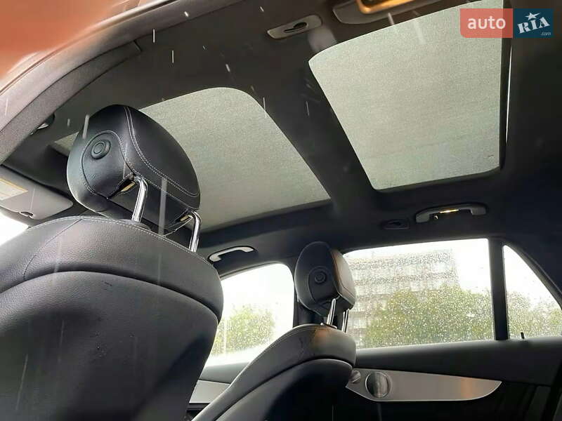 Внедорожник / Кроссовер Mercedes-Benz GLC-Class 2019 в Киеве
