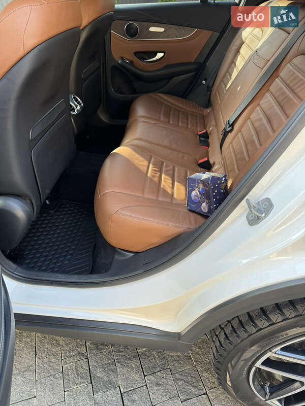 Позашляховик / Кросовер Mercedes-Benz GLC-Class 2018 в Чернівцях фото 20 Позашляховик / Кросовер Mercedes-Benz GLC-Class 2018 в Чернівцях