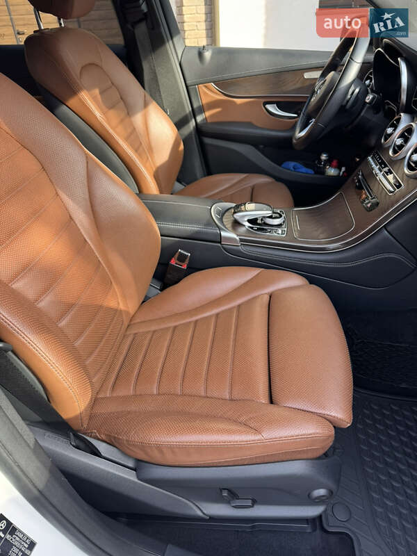 Позашляховик / Кросовер Mercedes-Benz GLC-Class 2018 в Чернівцях фото 32 Позашляховик / Кросовер Mercedes-Benz GLC-Class 2018 в Чернівцях