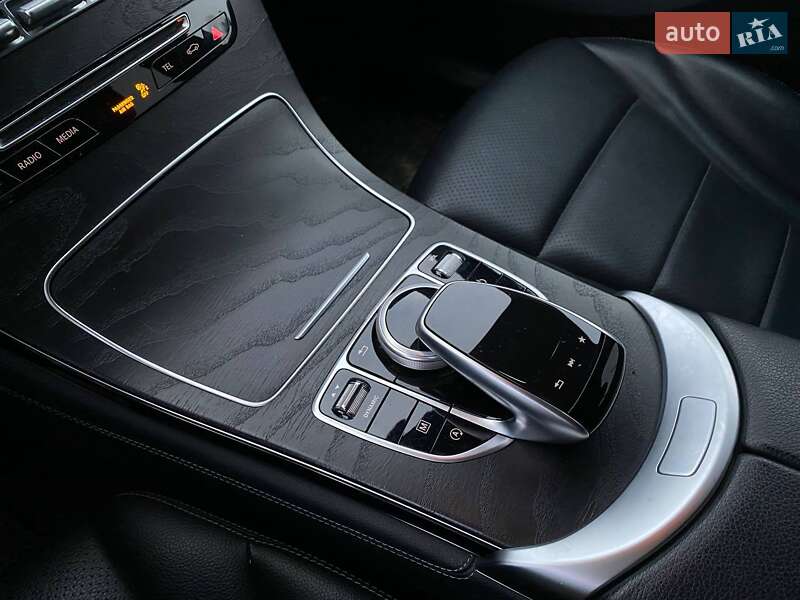 Позашляховик / Кросовер Mercedes-Benz GLC-Class 2017 в Львові фото 16 Позашляховик / Кросовер Mercedes-Benz GLC-Class 2017 в Львові