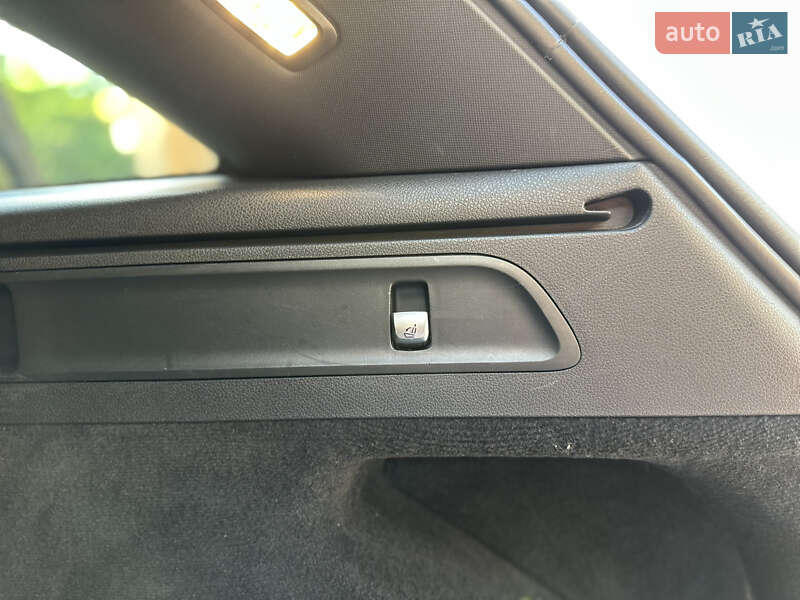 Позашляховик / Кросовер Mercedes-Benz GLC-Class 2018 в Дрогобичі фото 130 Позашляховик / Кросовер Mercedes-Benz GLC-Class 2018 в Дрогобичі