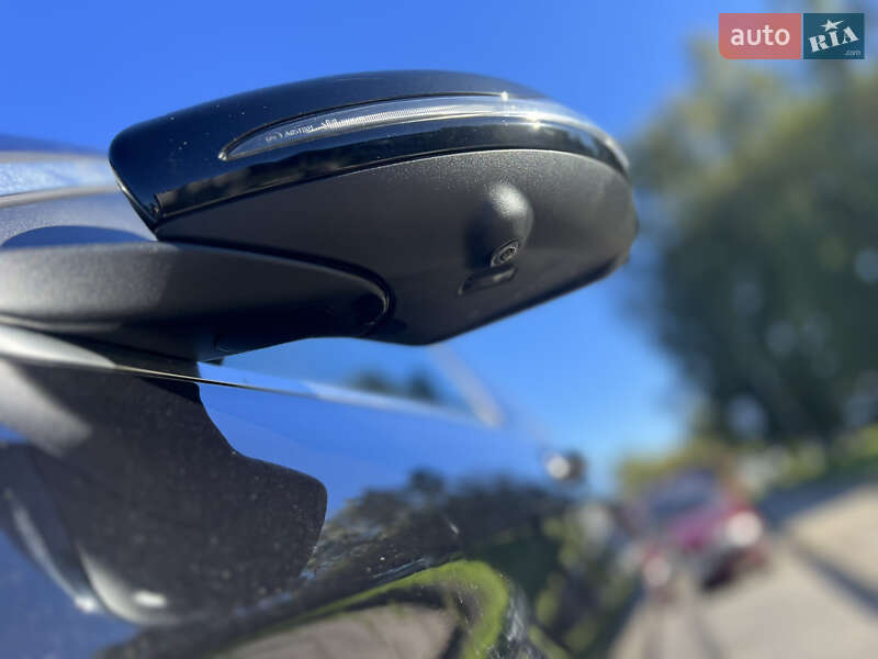 Позашляховик / Кросовер Mercedes-Benz GLC-Class 2018 в Києві