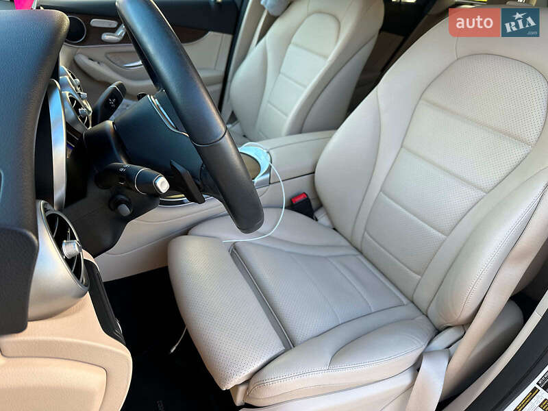 Позашляховик / Кросовер Mercedes-Benz GLC-Class 2021 в Одесі