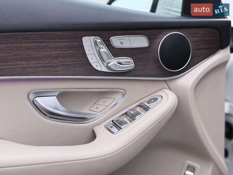 Внедорожник / Кроссовер Mercedes-Benz GLC-Class 2021 в Киеве