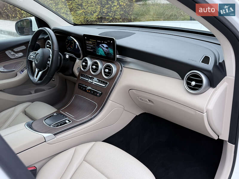 Внедорожник / Кроссовер Mercedes-Benz GLC-Class 2021 в Киеве