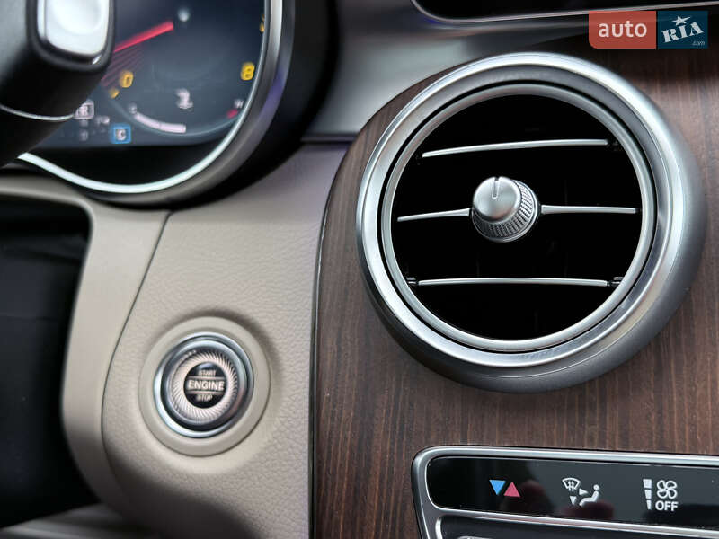 Внедорожник / Кроссовер Mercedes-Benz GLC-Class 2021 в Киеве