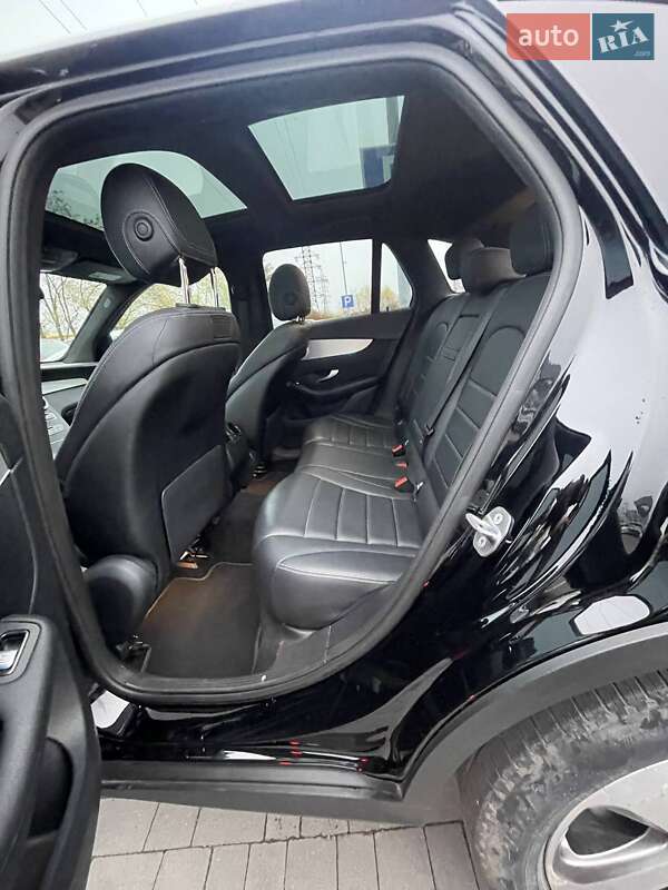 Внедорожник / Кроссовер Mercedes-Benz GLC-Class 2018 в Львове фото 25 Внедорожник / Кроссовер Mercedes-Benz GLC-Class 2018 в Львове