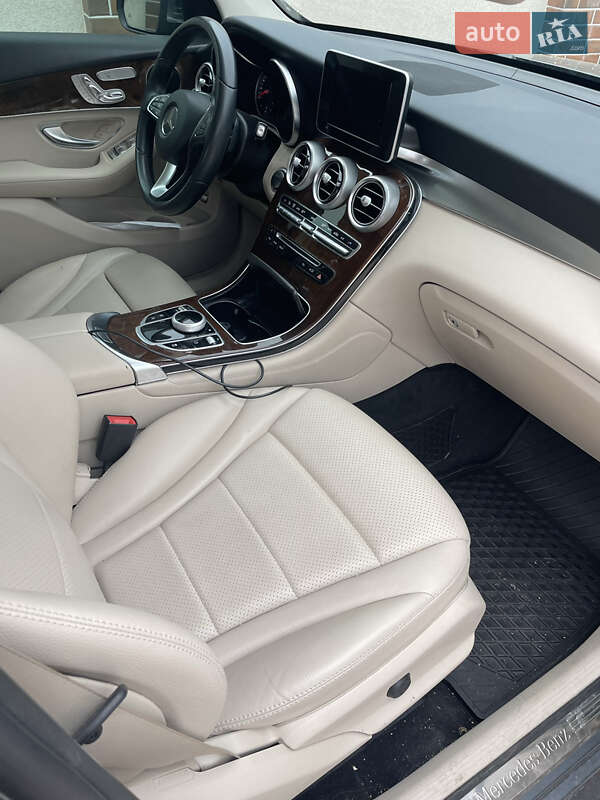 Позашляховик / Кросовер Mercedes-Benz GLC-Class 2018 в Кропивницькому фото 8 Позашляховик / Кросовер Mercedes-Benz GLC-Class 2018 в Кропивницькому