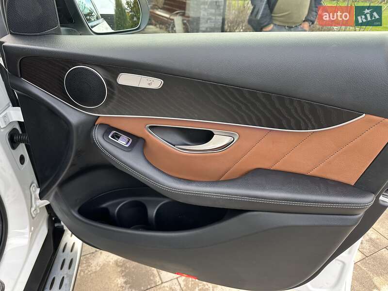 Позашляховик / Кросовер Mercedes-Benz GLC-Class 2021 в Бердичеві