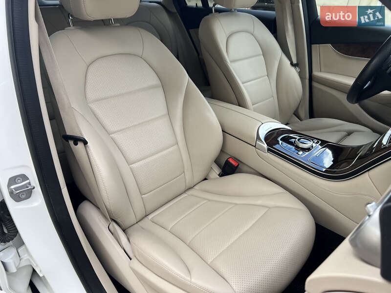 Позашляховик / Кросовер Mercedes-Benz GLC-Class 2019 в Рівному