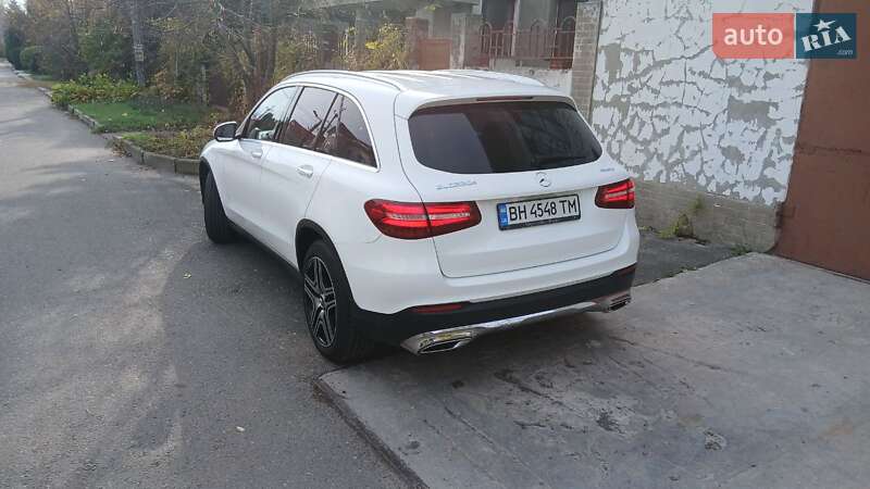 Позашляховик / Кросовер Mercedes-Benz GLC-Class 2015 в Одесі фото 4 Позашляховик / Кросовер Mercedes-Benz GLC-Class 2015 в Одесі