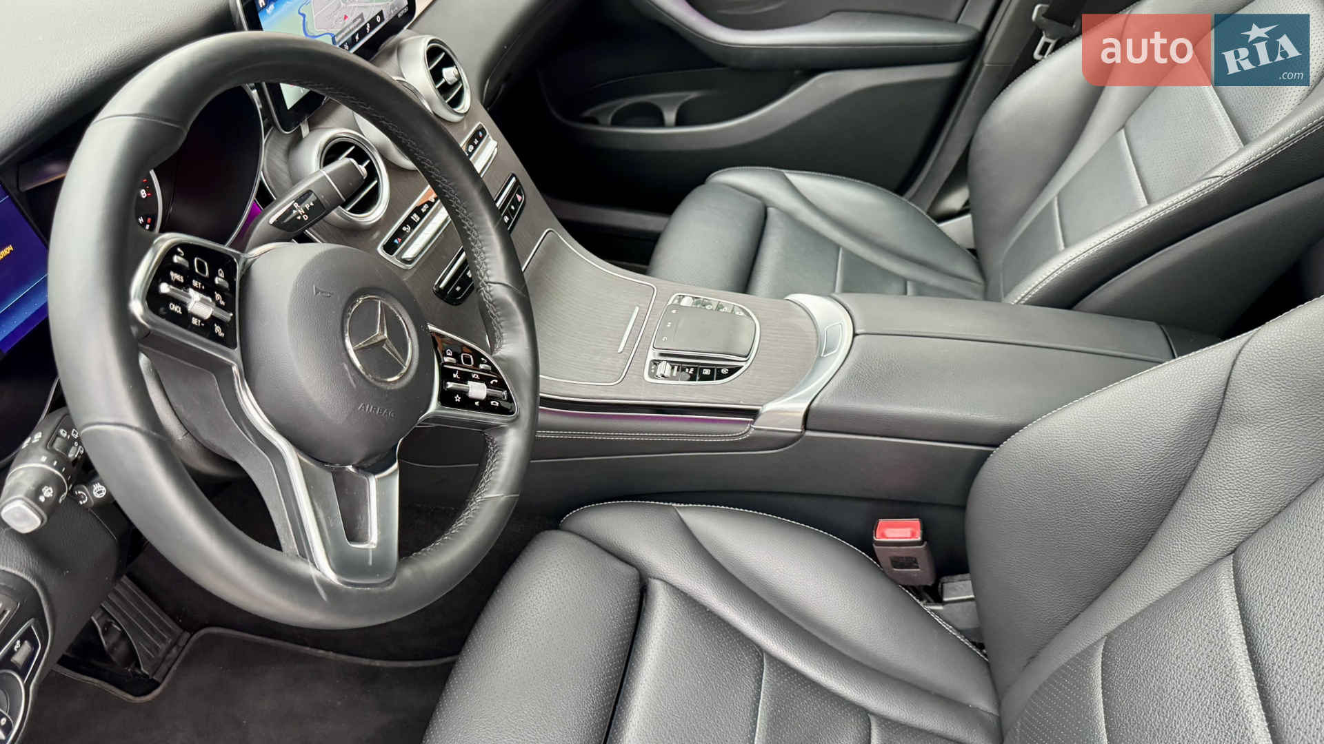 2019 Mercedes-Benz GLC - мініатюра 38