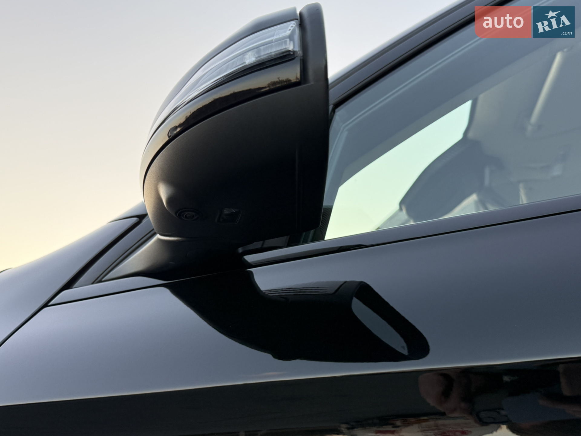 2021 Mercedes-Benz GLC - мініатюра 16