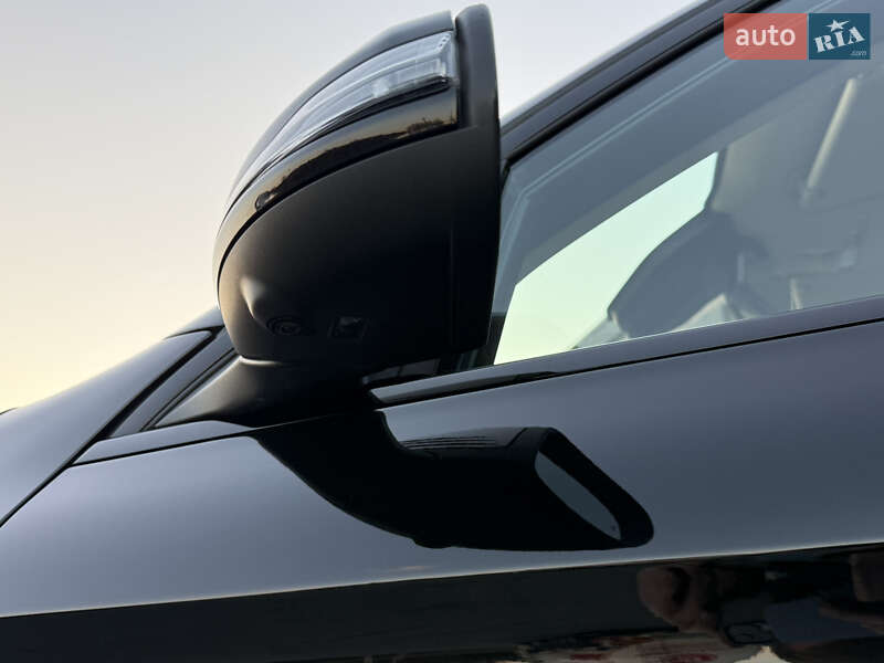 Позашляховик / Кросовер Mercedes-Benz GLC-Class 2021 в Чернівцях