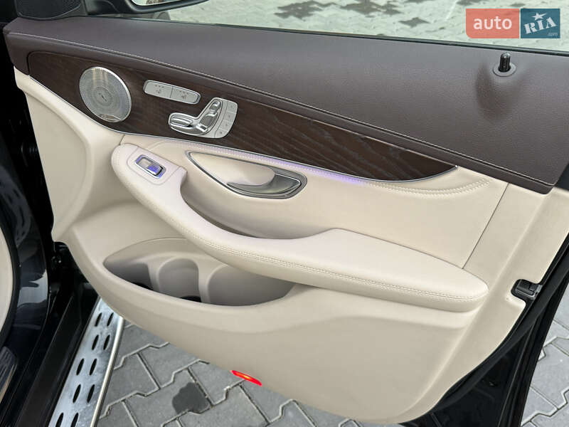 Позашляховик / Кросовер Mercedes-Benz GLC-Class 2021 в Чернівцях