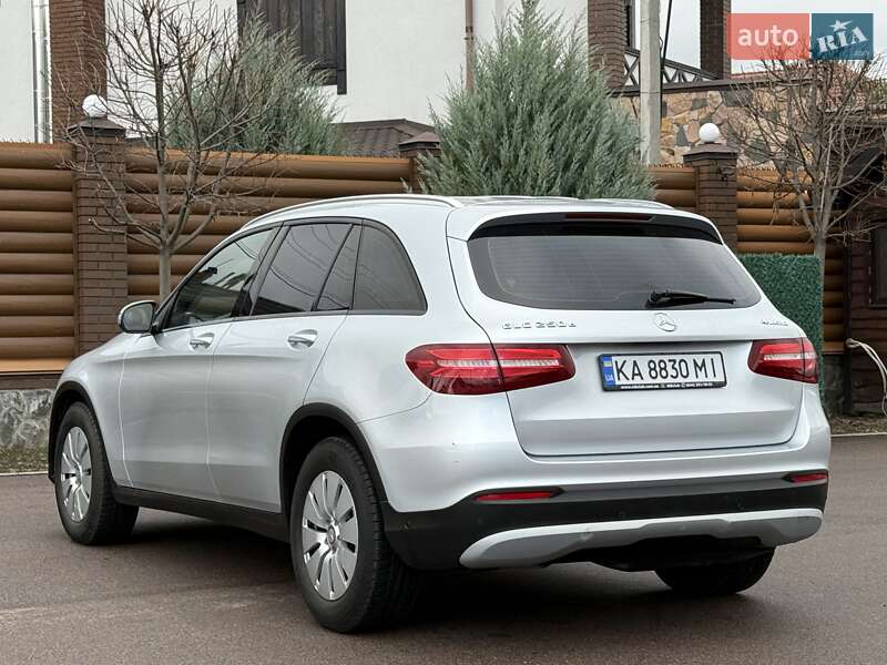 Позашляховик / Кросовер Mercedes-Benz GLC-Class 2016 в Києві