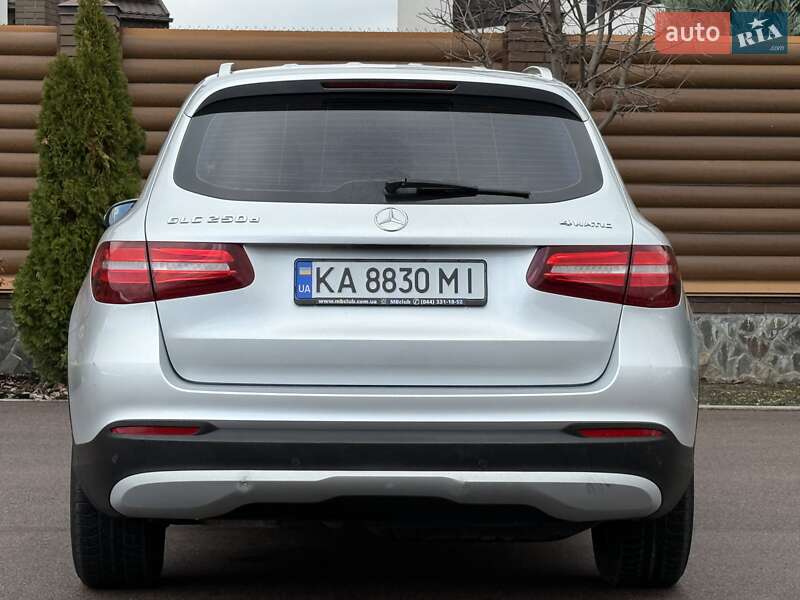 Позашляховик / Кросовер Mercedes-Benz GLC-Class 2016 в Києві