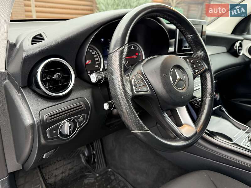 Позашляховик / Кросовер Mercedes-Benz GLC-Class 2016 в Києві