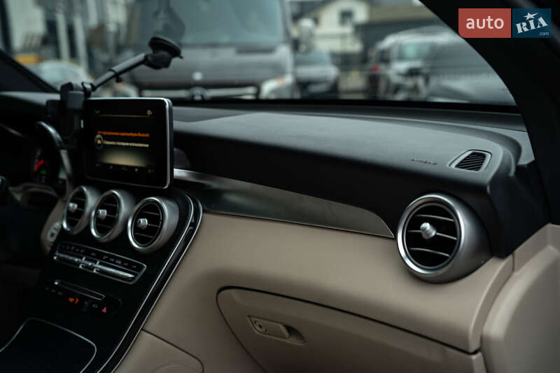 Позашляховик / Кросовер Mercedes-Benz GLC-Class 2018 в Чернівцях фото 31 Позашляховик / Кросовер Mercedes-Benz GLC-Class 2018 в Чернівцях