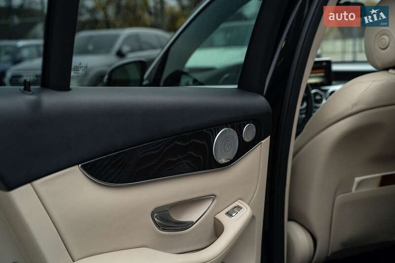 Позашляховик / Кросовер Mercedes-Benz GLC-Class 2018 в Чернівцях фото 39 Позашляховик / Кросовер Mercedes-Benz GLC-Class 2018 в Чернівцях