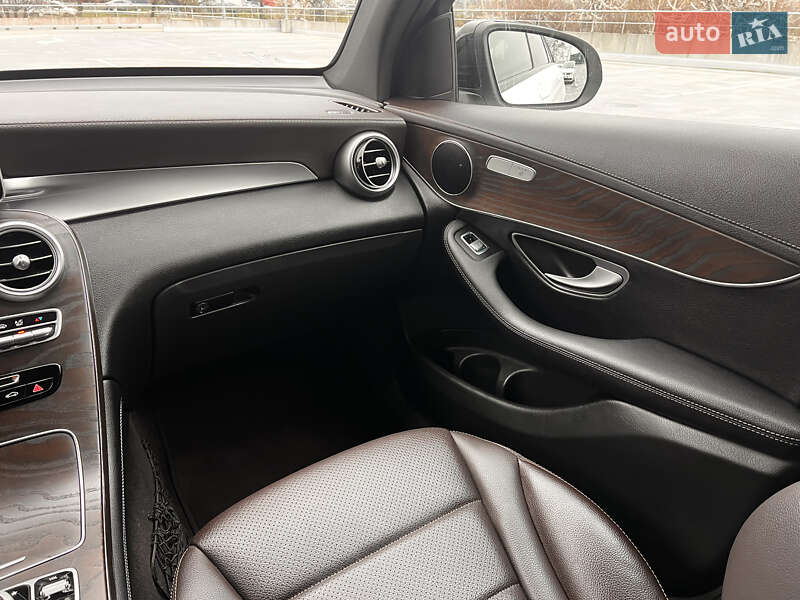 Позашляховик / Кросовер Mercedes-Benz GLC-Class 2017 в Києві фото 20 Позашляховик / Кросовер Mercedes-Benz GLC-Class 2017 в Києві