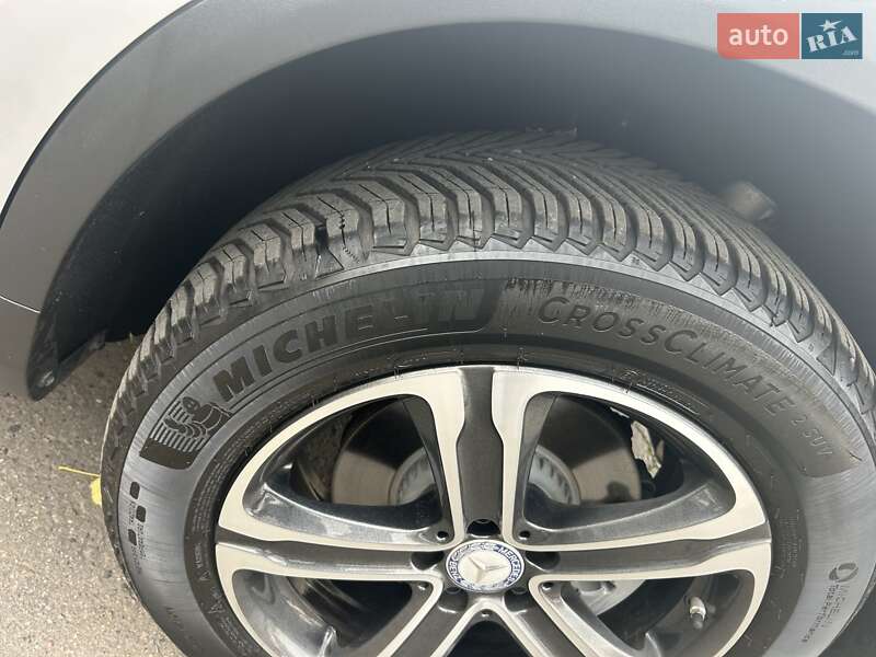 Позашляховик / Кросовер Mercedes-Benz GLC-Class 2016 в Одесі фото 34 Позашляховик / Кросовер Mercedes-Benz GLC-Class 2016 в Одесі