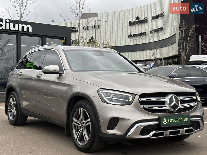 Внедорожник / Кроссовер Mercedes-Benz GLC-Class 2019 в Киеве