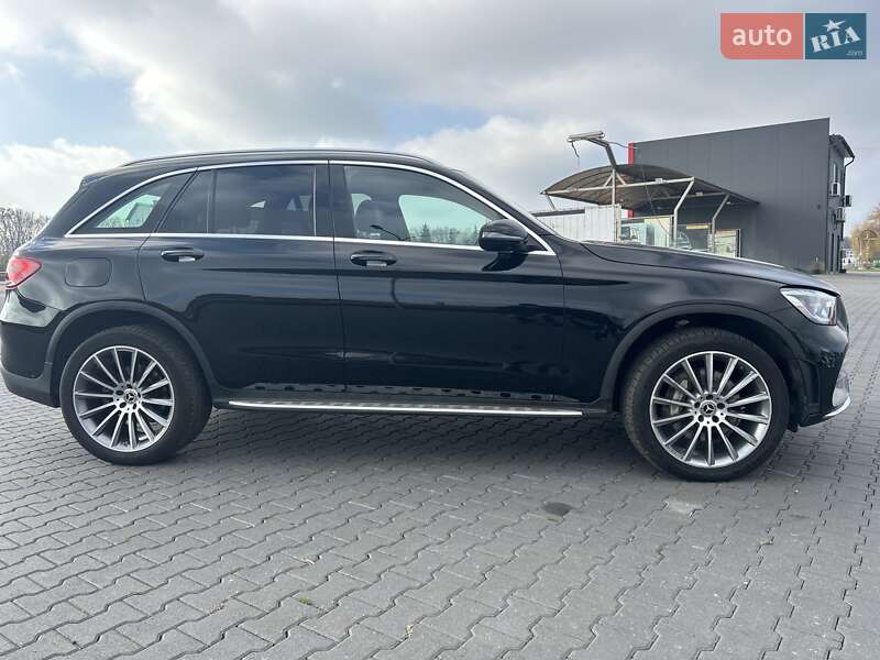 Позашляховик / Кросовер Mercedes-Benz GLC-Class 2021 в Чернівцях