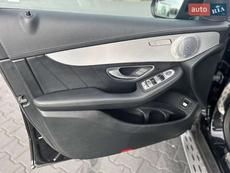 Позашляховик / Кросовер Mercedes-Benz GLC-Class 2021 в Чернівцях