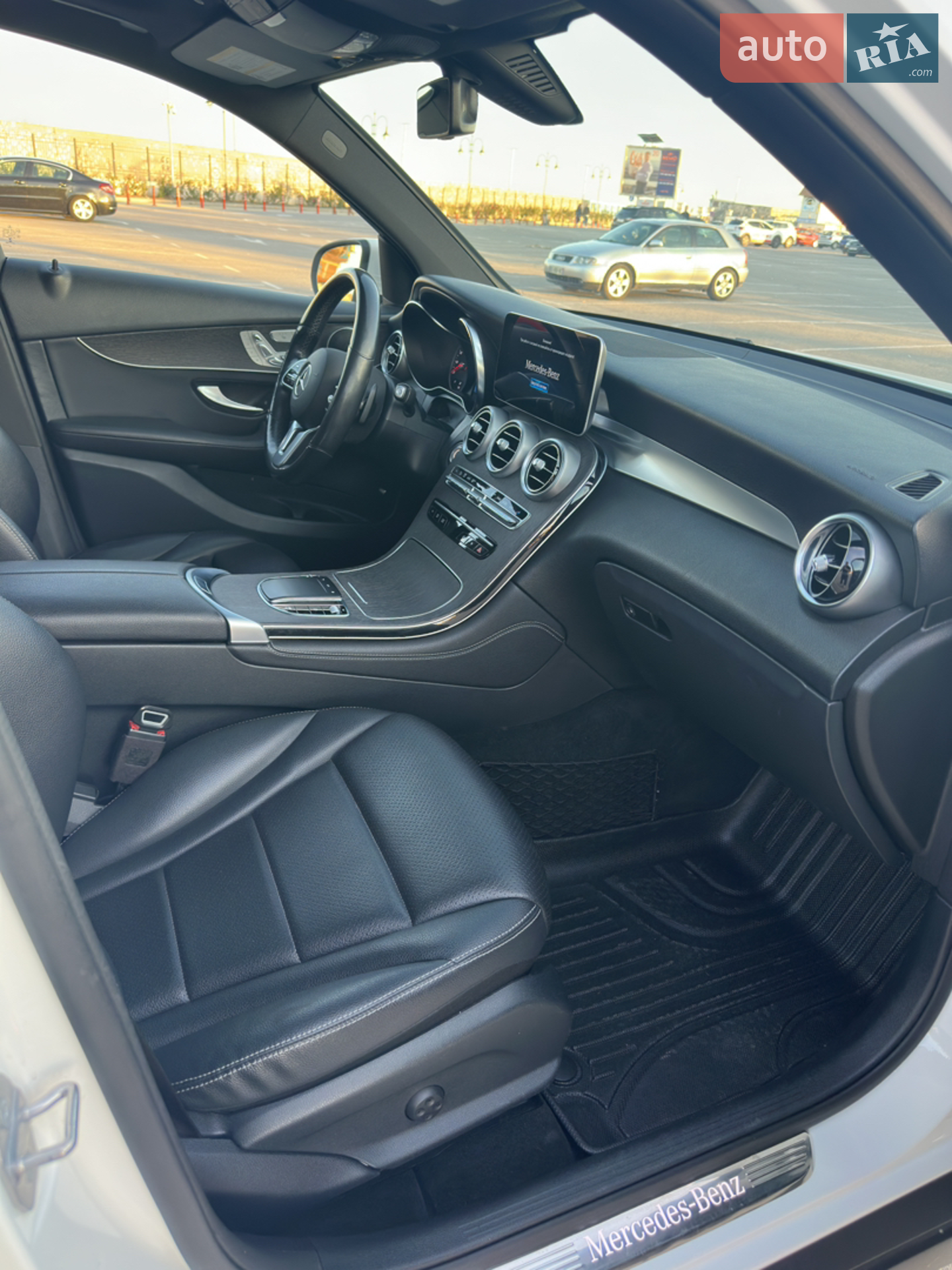 2019 Mercedes-Benz GLC - мініатюра 8