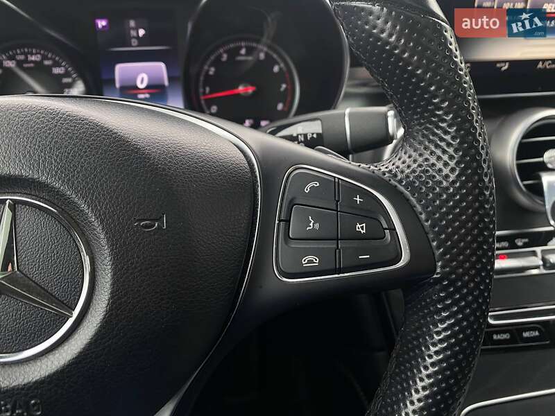 Внедорожник / Кроссовер Mercedes-Benz GLC-Class 2018 в Киеве