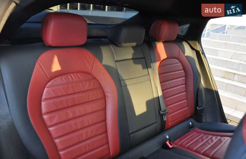 Позашляховик / Кросовер Mercedes-Benz GLC-Class 2018 в Одесі