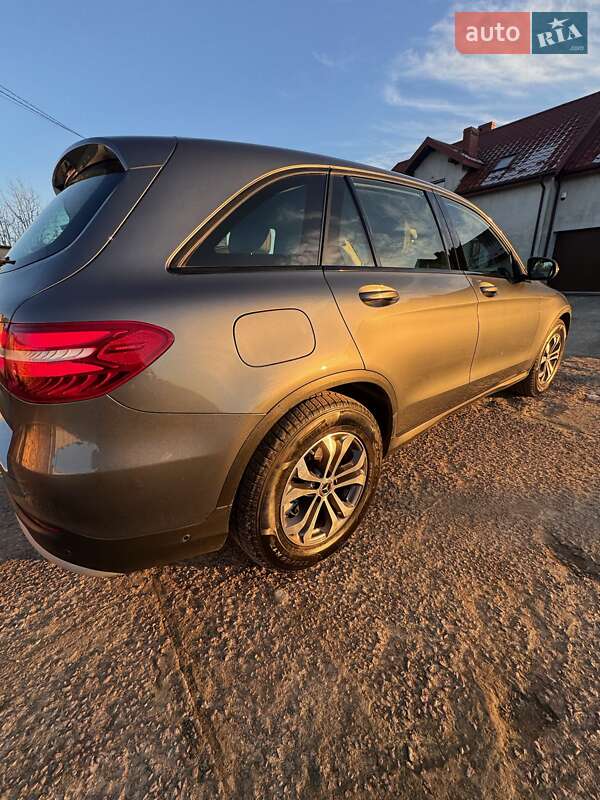 Позашляховик / Кросовер Mercedes-Benz GLC-Class 2018 в Новояворівську