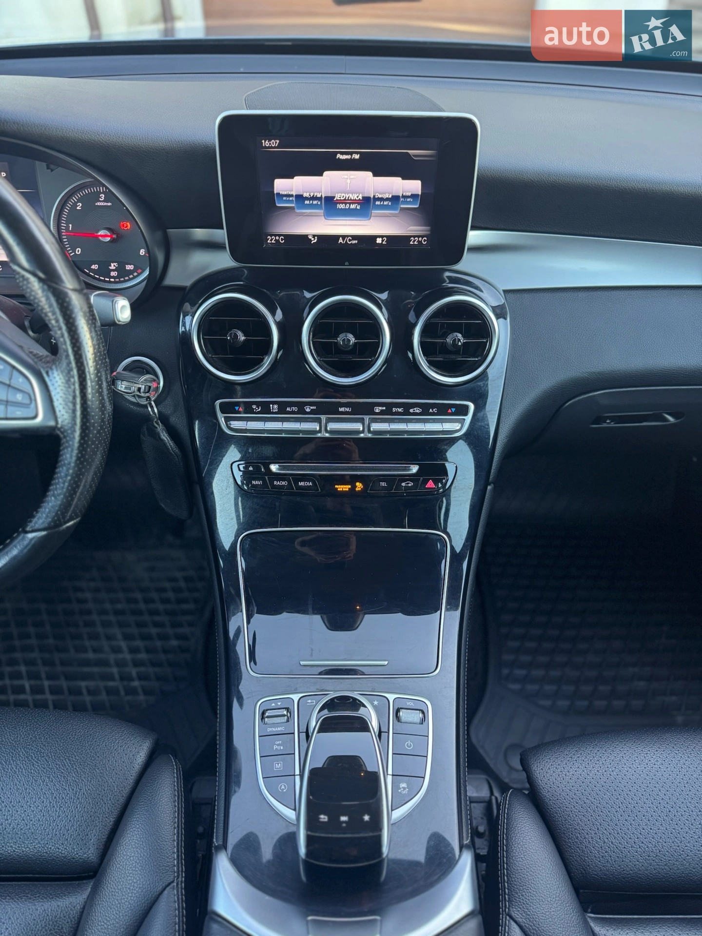 2018 Mercedes-Benz GLC - мініатюра 15