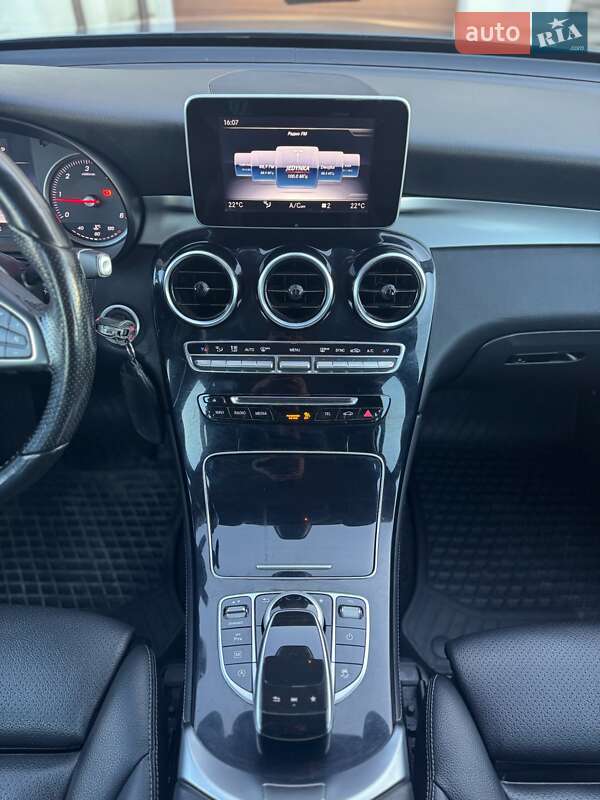 Позашляховик / Кросовер Mercedes-Benz GLC-Class 2018 в Новояворівську