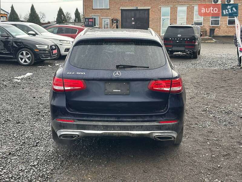 Внедорожник / Кроссовер Mercedes-Benz GLC-Class 2016 в Луцке