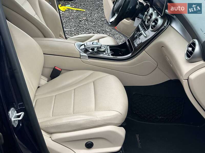 Внедорожник / Кроссовер Mercedes-Benz GLC-Class 2016 в Луцке