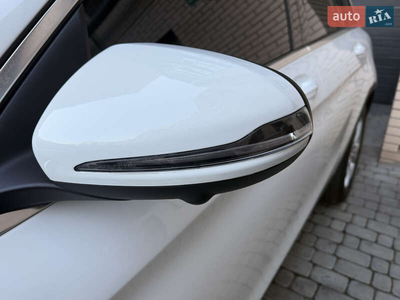 Внедорожник / Кроссовер Mercedes-Benz GLC-Class 2018 в Днепре