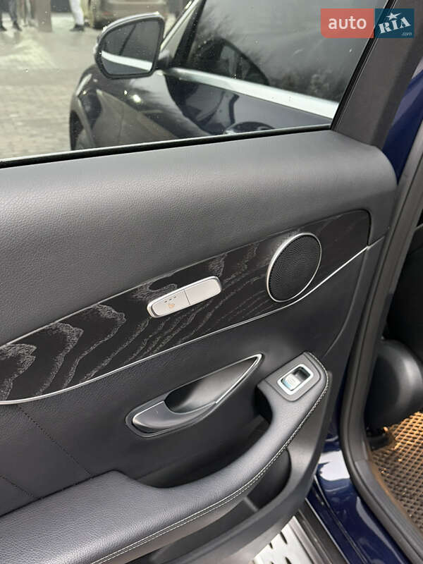 Внедорожник / Кроссовер Mercedes-Benz GLC-Class 2017 в Киеве фото 23 Внедорожник / Кроссовер Mercedes-Benz GLC-Class 2017 в Киеве