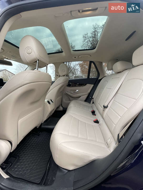 Внедорожник / Кроссовер Mercedes-Benz GLC-Class 2016 в Львове